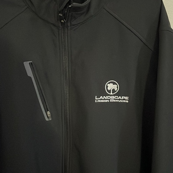 Port Authority soft shell jacket! - Picture 2 of 4